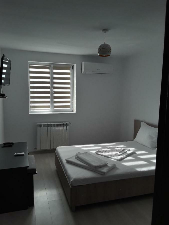 Camere De Inchiriat Central La Calciu Mahmudia Εξωτερικό φωτογραφία