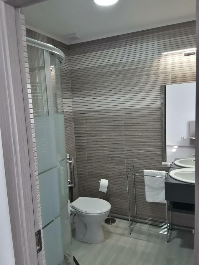 Camere De Inchiriat Central La Calciu Mahmudia Εξωτερικό φωτογραφία